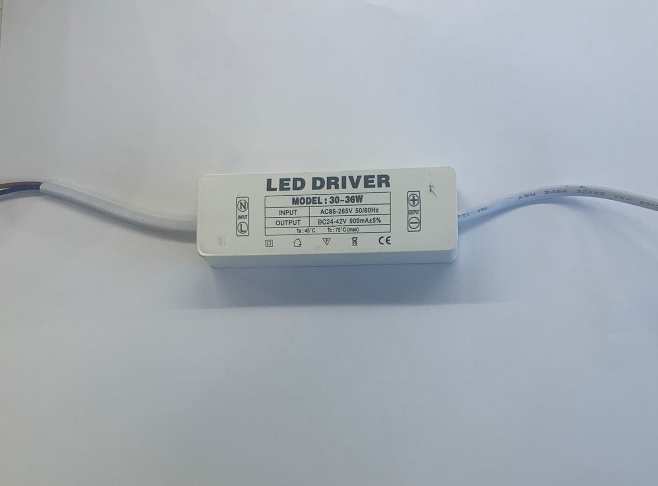LED Driver power supply 30-36W 900mA Power Supply Dark Energy