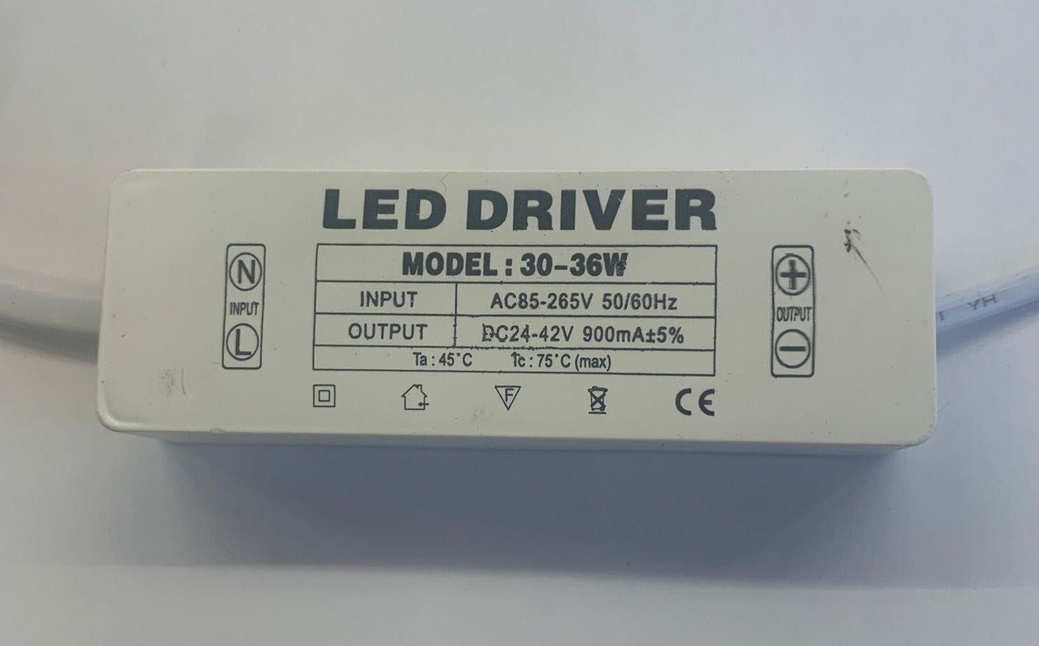 LED Driver power supply 30-36W 900mA Power Supply Dark Energy